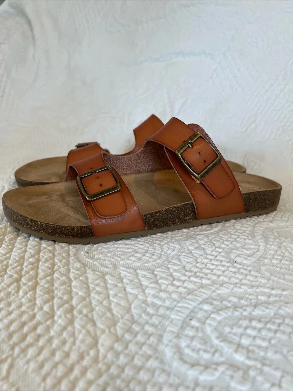 💙 NWOT Cat & Jack Drew Slip-On Footbed Sandals Girls Size 6 = Women’s 8